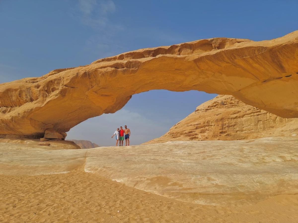 Desert Knights Camp Hotel Wadi Rum Exterior foto